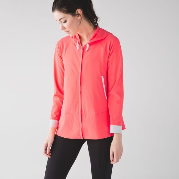 lululemon athletica Jackets & Blazers - Lululemon Sun Showers Jacket size 4 NWT